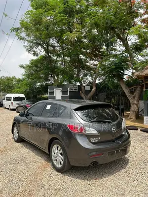 Mazda 3 2012 Brown