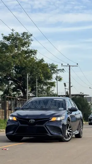 Toyota Camry SE 2021 Black