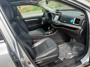 Toyota Highlander 2016 Silver