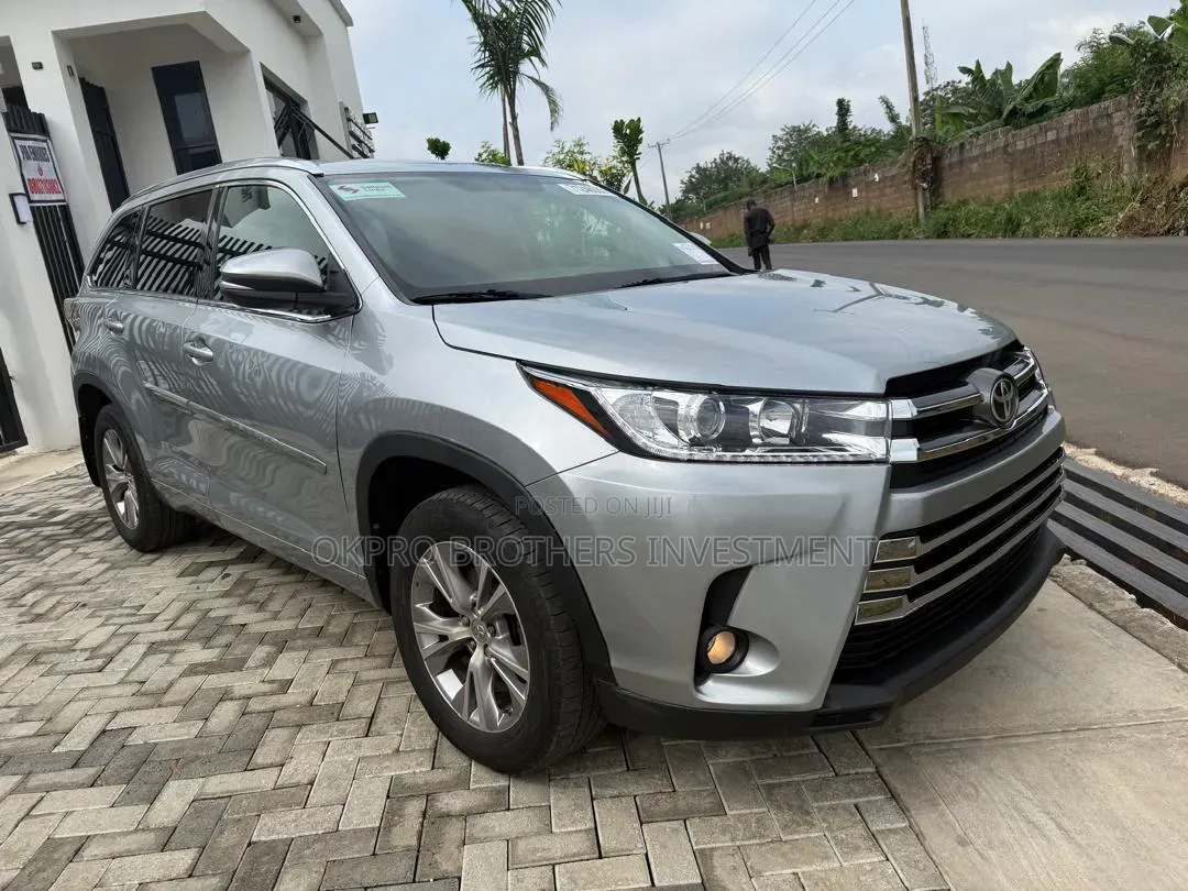Toyota Highlander 2016 Silver