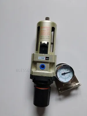 1/2" Pneumatic Air Filter and Pressure Regulator