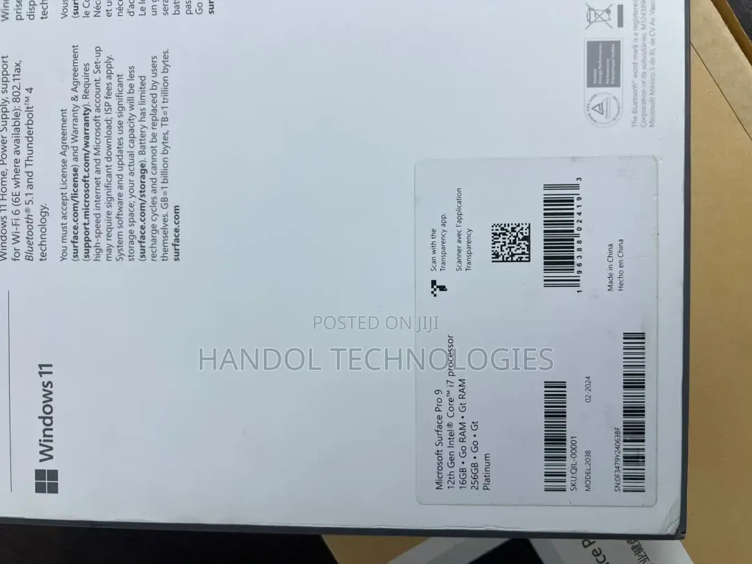 New Laptop Microsoft Surface Pro 9 16GB Intel Core i7 SSD 256GB