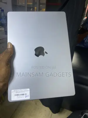 Laptop Apple MacBook Pro 2021 M1 16GB Apple M1 Pro SSD 1T