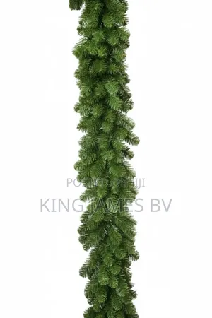Christmas Garland – Beautiful Festive Decoration