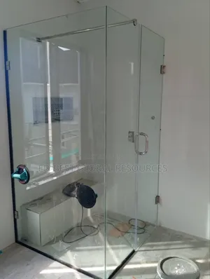 Clear Glass Shower Cubicle
