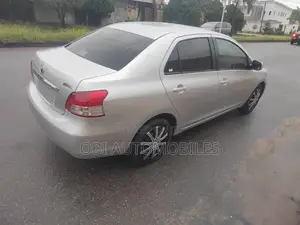 Toyota Yaris 2009 Silver
