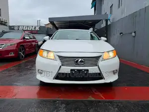 Lexus ES 2013 White