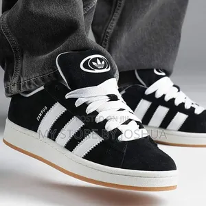 Adidas Sneakers
