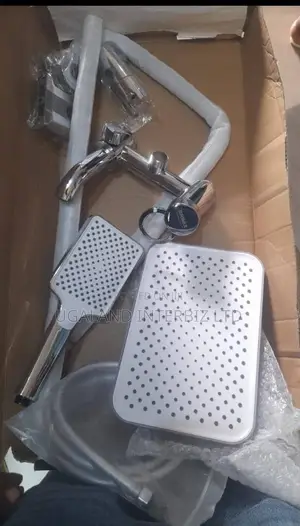 Modern Shower Set With Handheld Spray