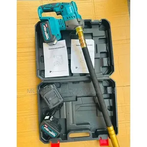 Makita Cordless Concrete Vibrator Kit - 118v Battery Poker Vibrator