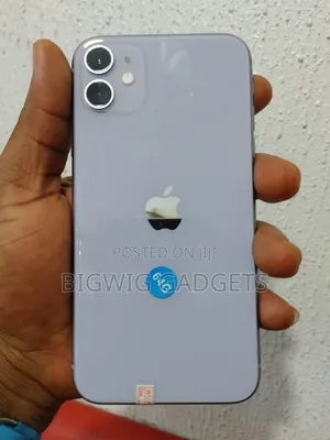 New Apple iPhone 11 64 GB Purple