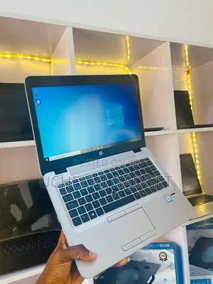 Laptop HP 15-da2933nia 8GB Intel Core i5 SSD 256GB