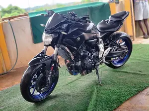 Yamaha 2016 Black