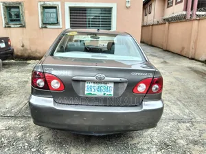 Toyota Corolla 2005 Gray