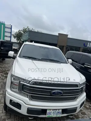 Ford F-150 Limited 4x4 SuperCrew Cab Styleside 5.5 ft. box 145 in. WB