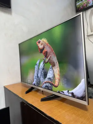 32 Inch Sony Bravia Crystal Clear Uhd HDR Full Smart Tv Wit Netflix