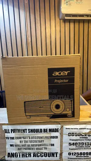 Brand New Acer X118h DLP Projector