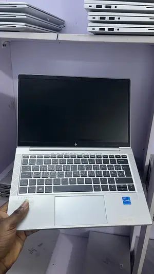 Laptop HP EliteBook 830 G8 8GB Intel Core i5 SSD 256GB