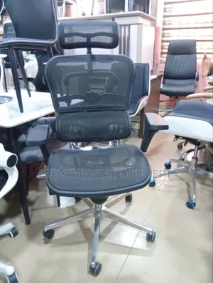 Executive Mesh Office Swivel Chairs With Headrest