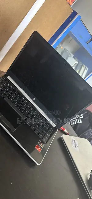 Laptop HP 14S 4GB AMD Ryzen 3 SSD 128GB