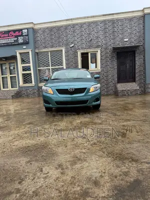 Toyota Corolla 2010 Green