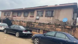 Furnished 5bdrm Duplex in Community Road, Akoka for sale