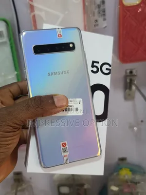Samsung Galaxy S10 5G 256 GB Silver
