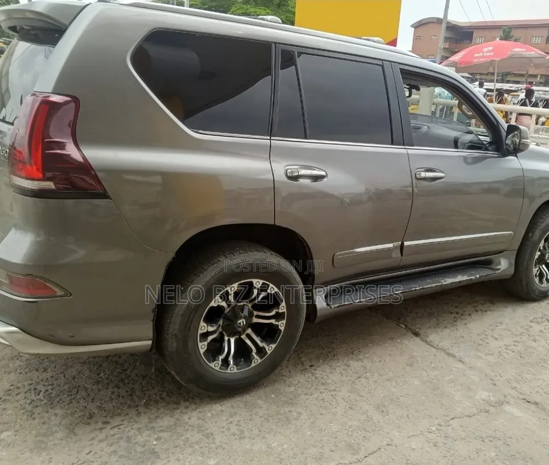 Lexus GX 2017 Gray