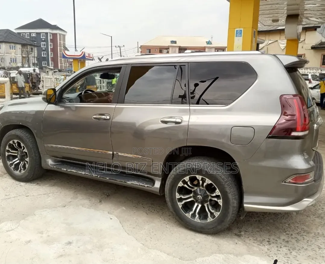 Lexus GX 2017 Gray