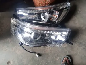 Head Lamp Hilux 2019 Led