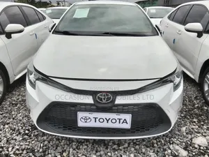 Toyota Corolla 2022 White