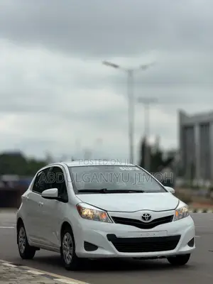 Toyota Yaris 2014 White