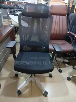 Executive Mesh Office Swivel Chair With Headrest