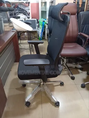 Executive Mesh Office Swivel Chair With Headrest