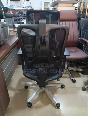 Executive Mesh Office Swivel Chair With Headrest