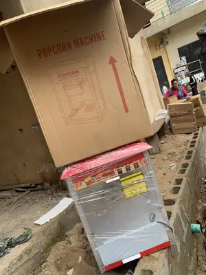 Heavy-Duty Popcorn Maker for Business Events