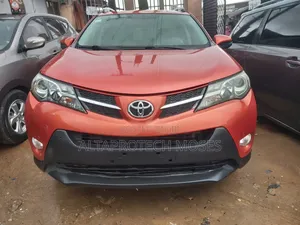 Toyota RAV4 2014 Orange