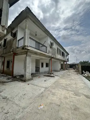 4bdrm Duplex in New Road By Ada, Obio-Akpor for rent