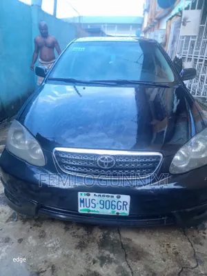 Toyota Corolla 2005 Black