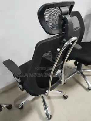 Office Swivel Chair With Durability