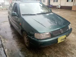 Volkswagen Polo 1998 Green