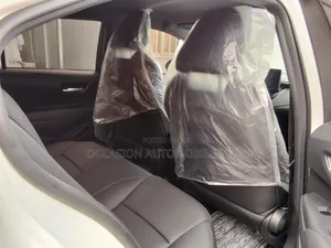 Toyota Corolla 2021 Off white