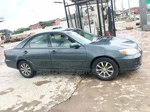 Toyota Camry LE 4dr Sedan (2.4L 4cyl 5M) 2003 Green