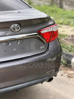 Toyota Camry SE 4dr Sedan (2.5L 4cyl 6A) 2015 Gray