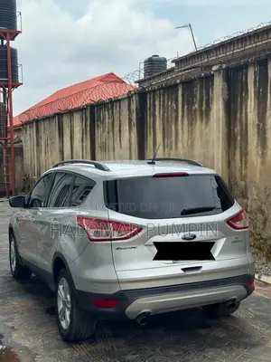 Ford Escape SE 4dr SUV AWD (1.6L 4cyl Turbo 6A) 2014 Silver
