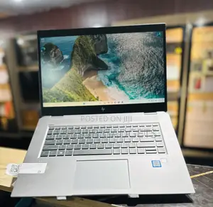 Laptop HP ZBook Studio G5 32GB Intel Core i9 SSD 256GB