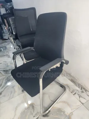 High Quality Imported Fabric Visitor's Chair.