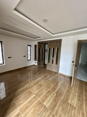 4bdrm Townhouse / Terrace in Mabushi for rent