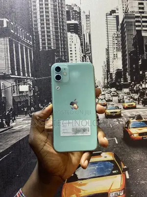 Apple iPhone 11 64 GB Green