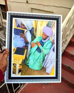Acrylic Photo Frames and Photo Frames